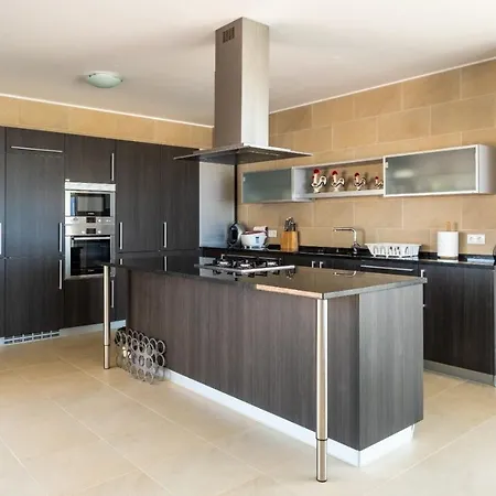 Golf Guest house *